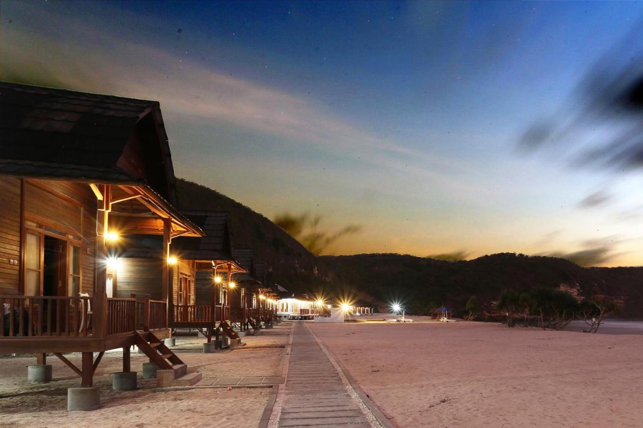 Azana Essence Villa Tabitha Lombok Bumbang Екстериор снимка