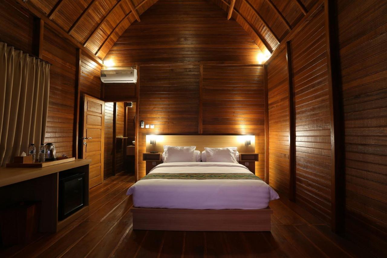 Azana Essence Villa Tabitha Lombok Bumbang Екстериор снимка
